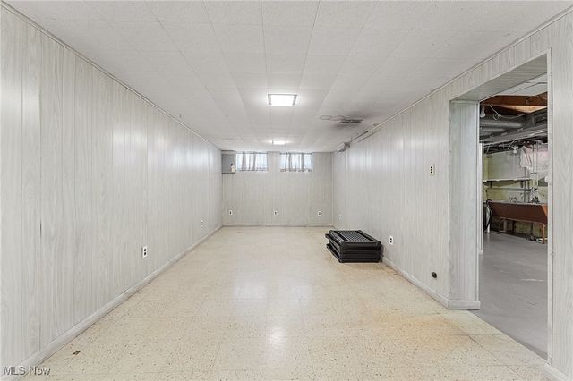 283 E 324th Street, Willowick, OH 44095