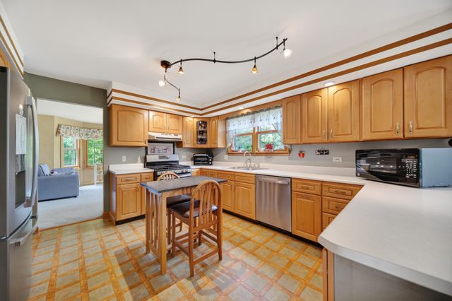 5428 ROUTE 215 Road, Girard, PA 16417