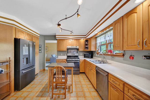 5428 ROUTE 215 Road, Girard, PA 16417