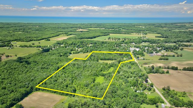 5428 ROUTE 215 Road, Girard, PA 16417