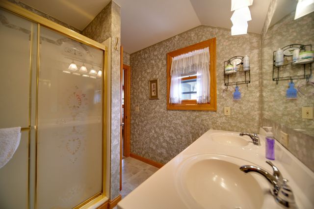 5428 ROUTE 215 Road, Girard, PA 16417