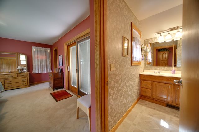 5428 ROUTE 215 Road, Girard, PA 16417
