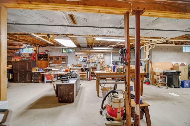 5428 ROUTE 215 Road, Girard, PA 16417