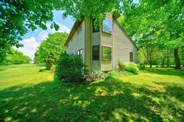 5428 ROUTE 215 Road, Girard, PA 16417