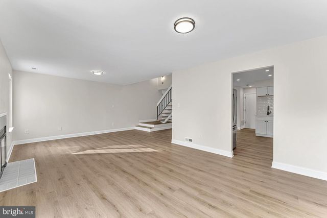 1228 CHANTICLEER DR, Cherry Hill, NJ 08003