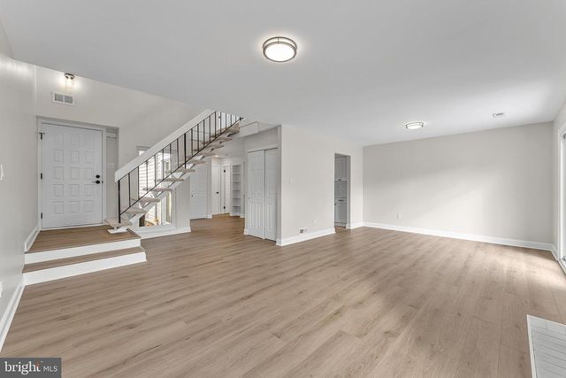 1228 CHANTICLEER DR, Cherry Hill, NJ 08003