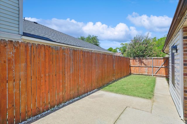 2320 Carol Good Lane, Carrollton, TX 75006