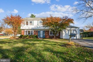 2811 BIRDSEYE LN, Bowie, MD 20715