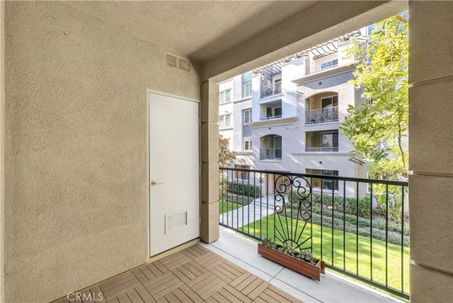 3212 Watermarke PL, Irvine, CA 92612