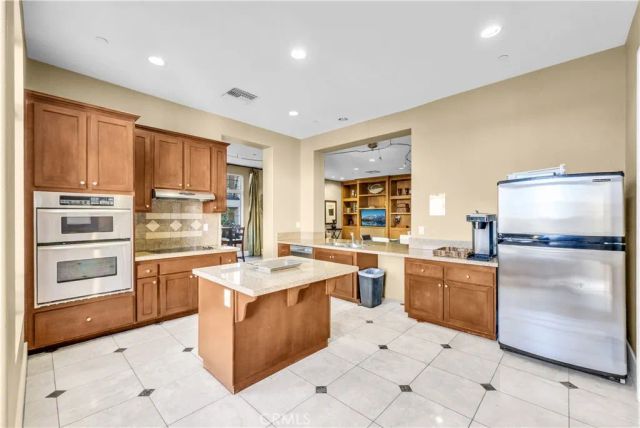 3212 Watermarke PL, Irvine, CA 92612