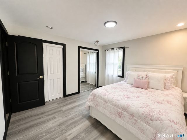 40 Booth Terrace, Hamden, CT 06518