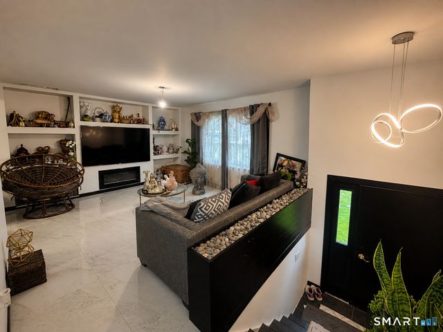 40 Booth Terrace, Hamden, CT 06518