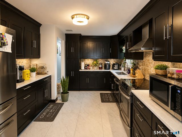 40 Booth Terrace, Hamden, CT 06518