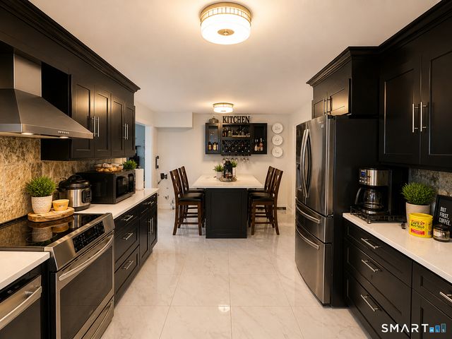 40 Booth Terrace, Hamden, CT 06518