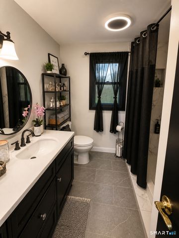 40 Booth Terrace, Hamden, CT 06518
