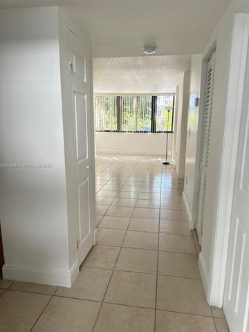 8275 SW 152nd Ave D-302, Miami, FL 33193