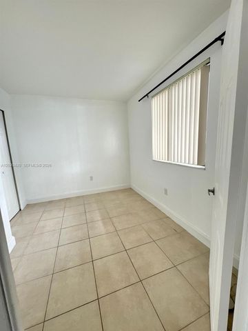 8275 SW 152nd Ave D-302, Miami, FL 33193