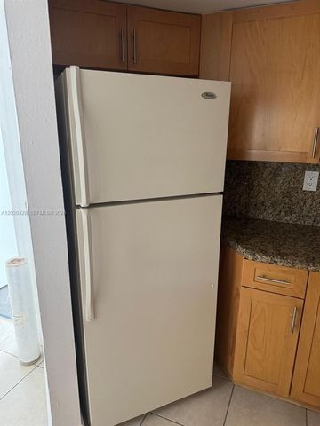 8275 SW 152nd Ave D-302, Miami, FL 33193