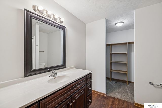 6630 N 12 Street, Lincoln, NE 68521