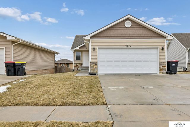 6630 N 12 Street, Lincoln, NE 68521