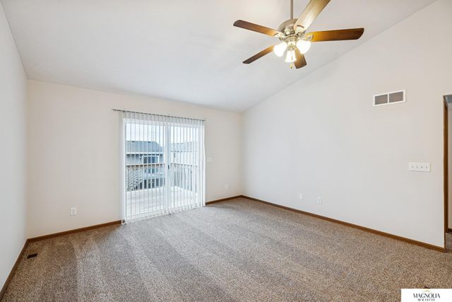 6630 N 12 Street, Lincoln, NE 68521