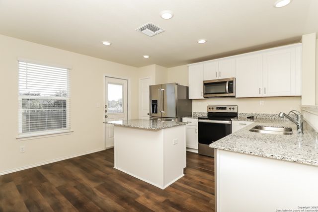 6310 Silver Pegasus, San Antonio, TX 78218