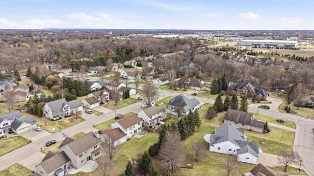 1081 S VIOLET LANE, Appleton, WI 54914