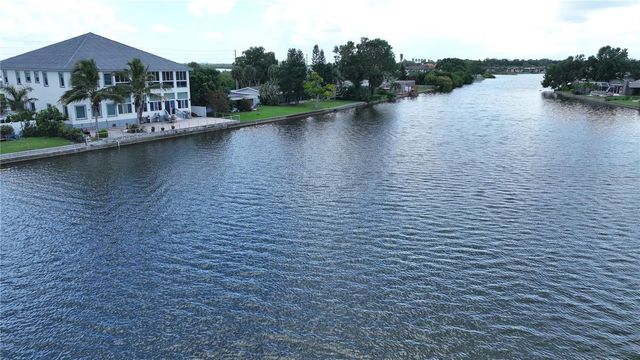 560 7TH STREET S, Safety Harbor, FL 34695