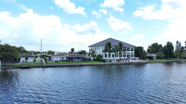 560 7TH STREET S, Safety Harbor, FL 34695