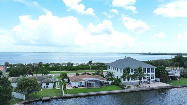 560 7TH STREET S, Safety Harbor, FL 34695