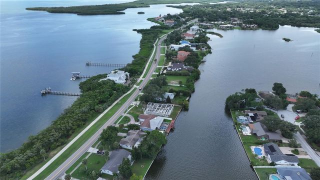 560 7TH STREET S, Safety Harbor, FL 34695