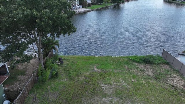 560 7TH STREET S, Safety Harbor, FL 34695