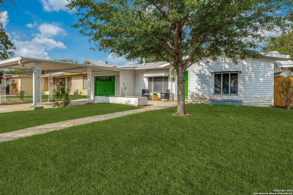 339 Edgebrook, San Antonio, TX 78213
