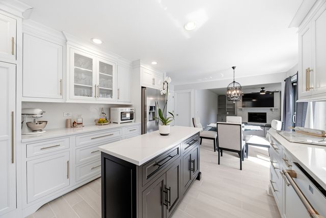 14037 S OAK RIDGE Drive, Homer Glen, IL 60491