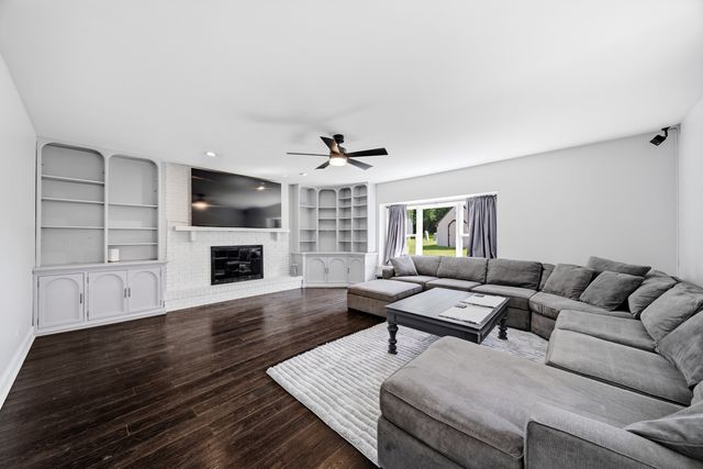 14037 S OAK RIDGE Drive, Homer Glen, IL 60491