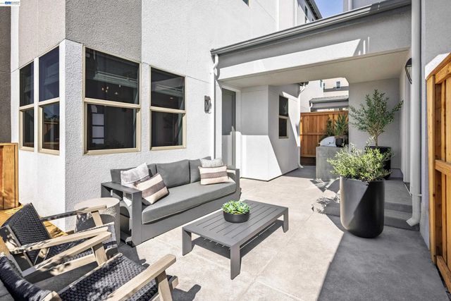 4885 Diablo View Street, Dublin, CA 94568