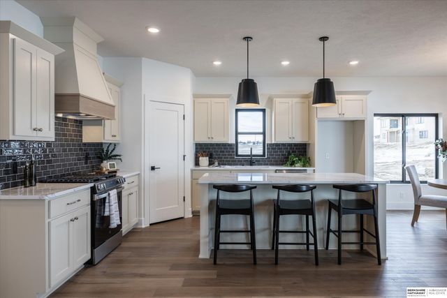 11042 S 219th Street, Gretna, NE 68028