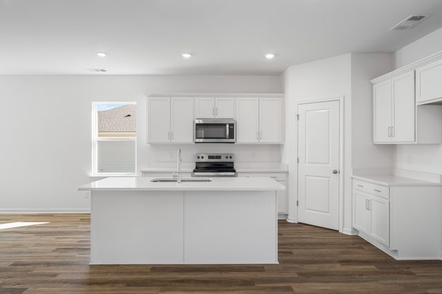 227 Idle Drive, Shelbyville, TN 37160