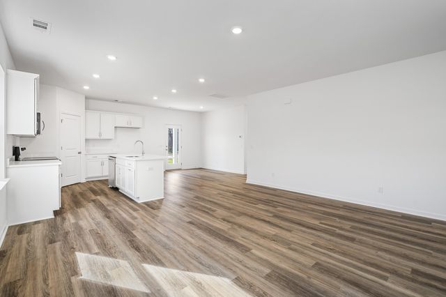 227 Idle Drive, Shelbyville, TN 37160