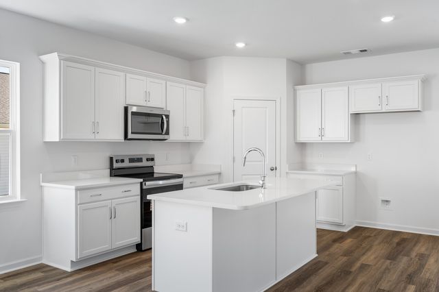 227 Idle Drive, Shelbyville, TN 37160