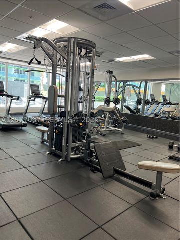 1717 N Bayshore Dr A-2434, Miami, FL 33132