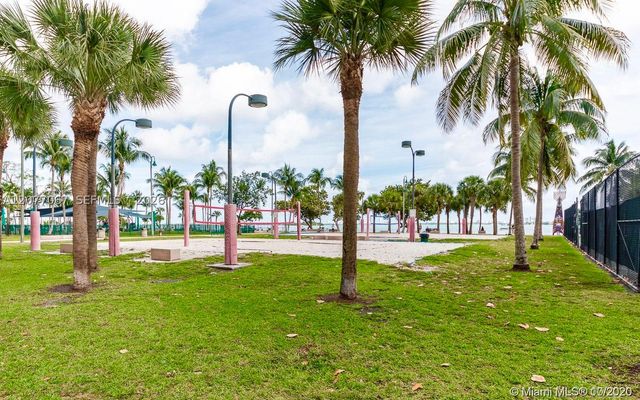 1717 N Bayshore Dr A-2434, Miami, FL 33132