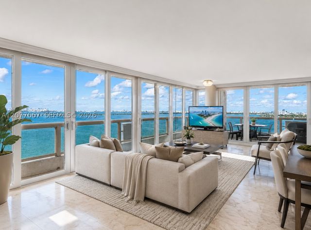 1717 N Bayshore Dr A-2434, Miami, FL 33132