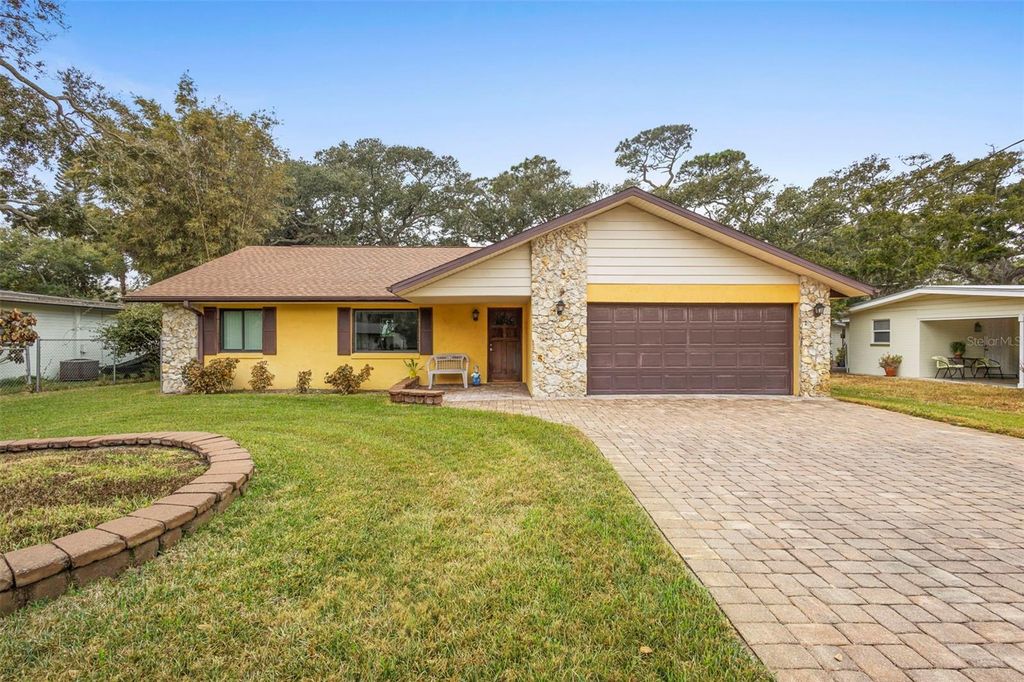 646 YUPON AVENUE, New Smyrna Beach, FL 32169