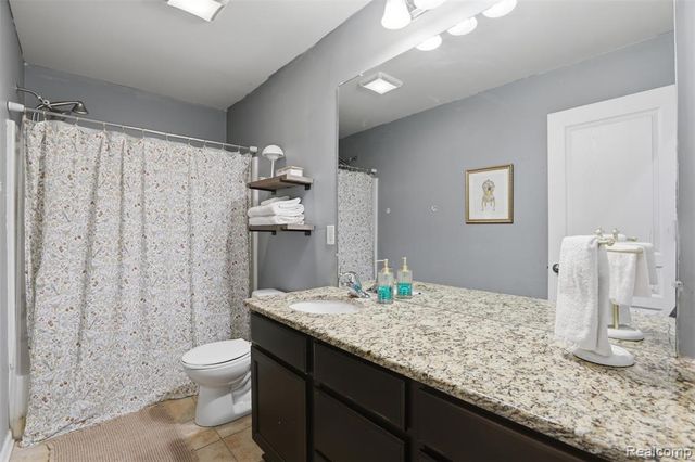 49378 Camarosa Lane, Macomb, MI 48044