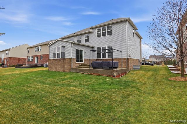 49378 Camarosa Lane, Macomb, MI 48044