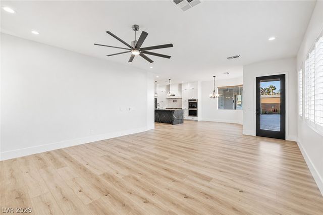 7580 Prancing Pony Court, Las Vegas, NV 89131