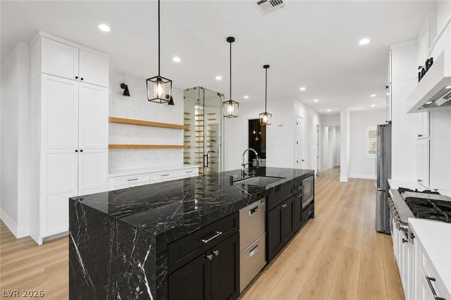 7580 Prancing Pony Court, Las Vegas, NV 89131