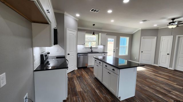 19831 N ST HWY 155, Frankston, TX 75763