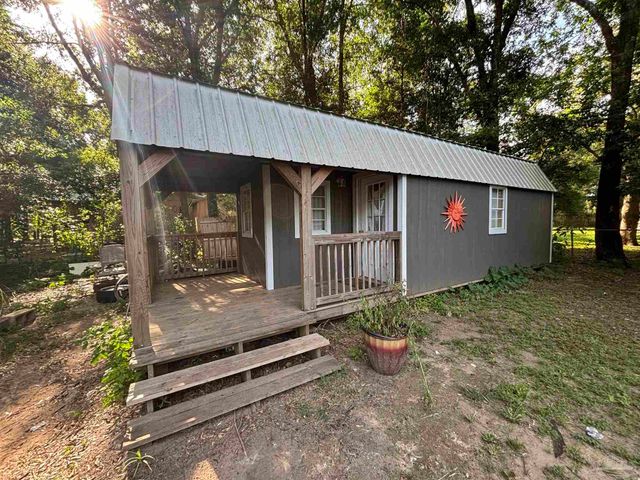 4832 W Spencer Field Rd, Pace, FL 32571